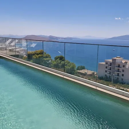 Sunset Shoreline - Sea View - Free Private Parking - Pool Hotel Saranda