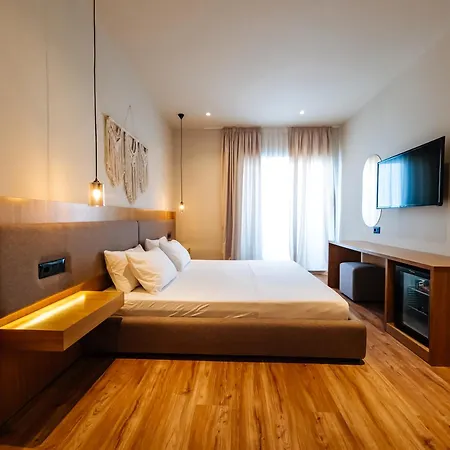 Sunset Shoreline - Sea View - Free Private Parking - Pool Saranda